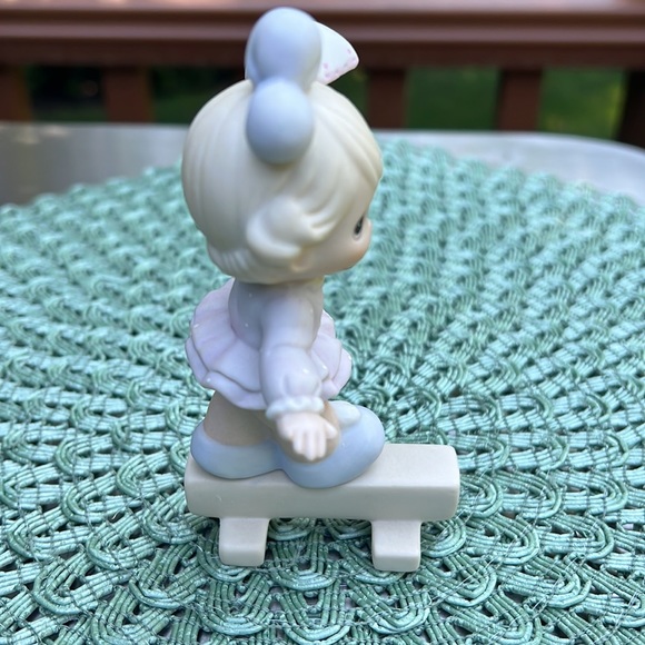 Precious Moments 528099 Sammy’s Circus “Markie” no box, Perfect Condition. - Picture 5 of 9